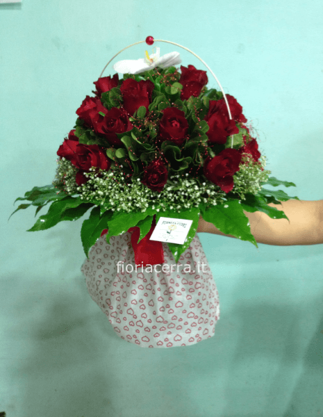 Bouquet di rose rosse .